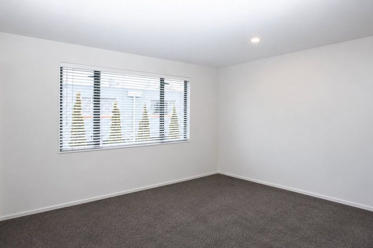 Photo of property in 68 Thackeray Place, Waltham, Christchurch, 8023