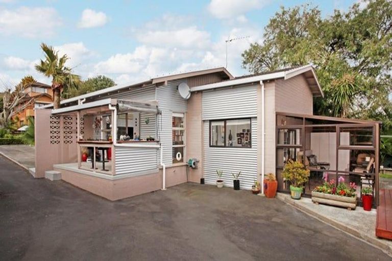Photo of property in 83 Clark Road, Pahurehure, Papakura, 2113