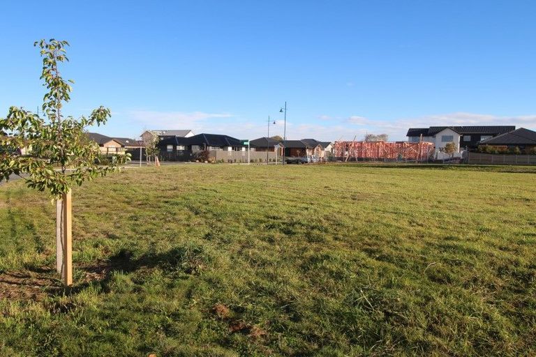 Photo of property in 8 Nga Tupuna Street, Pegasus, 7612