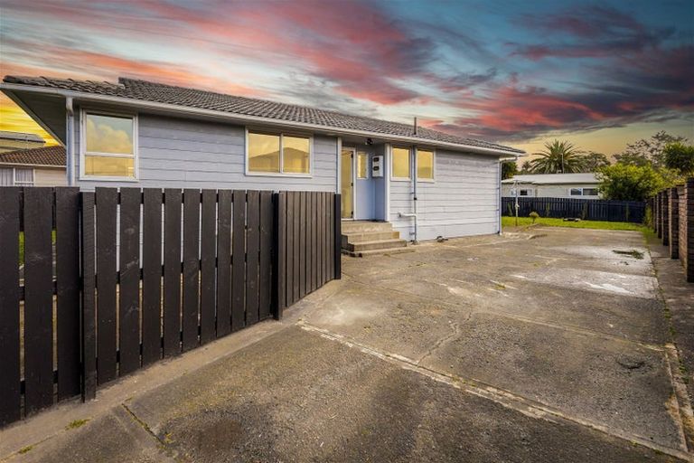 Photo of property in 5 Tabitha Crescent, Henderson, Auckland, 0612