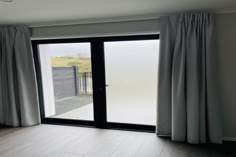 Photo of property in 3 Awakeri Street, Kumeu, 0810
