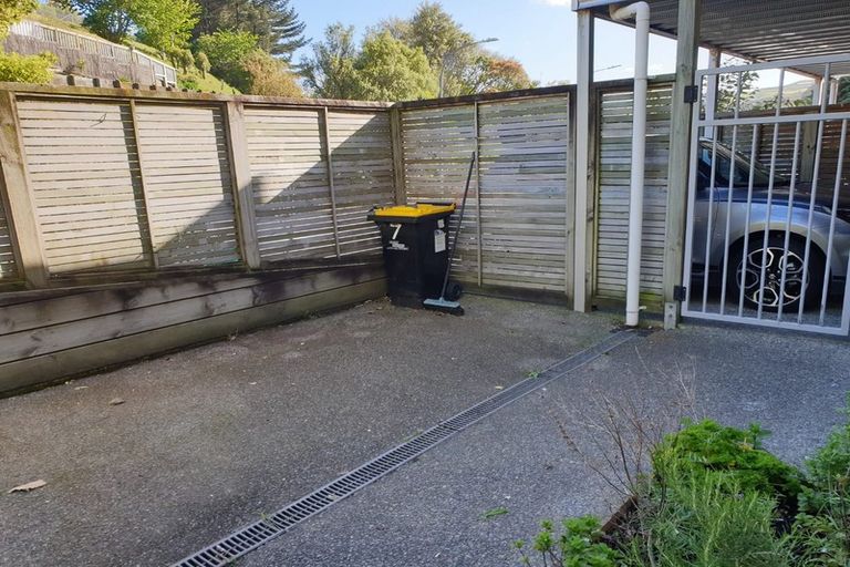Photo of property in 7/126 Redwood Avenue, Tawa, Wellington, 5028