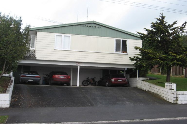 Photo of property in 4/37 Aurora Terrace, Hillcrest, Hamilton, 3216