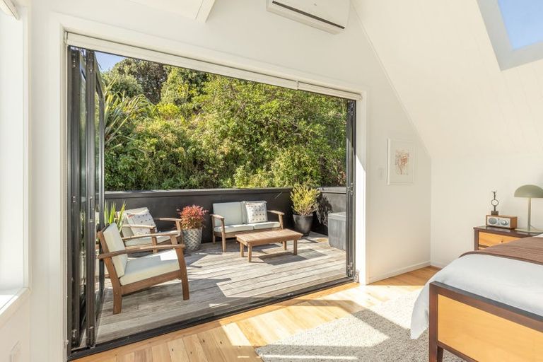 Photo of property in 1 Hydes Road, Raumati South, Paraparaumu, 5032