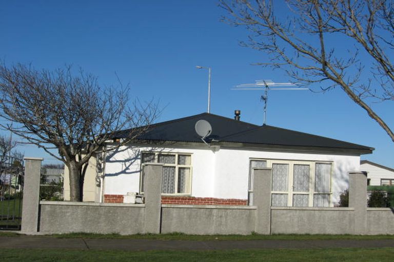 Photo of property in 151 Newcastle Street, Windsor, Invercargill, 9810