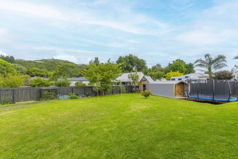 Photo of property in 12 Kew Grove, Raumati Beach, Paraparaumu, 5032