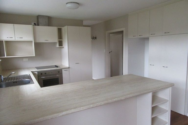 Photo of property in 4 Fairmile Place, Russley, Christchurch, 8042