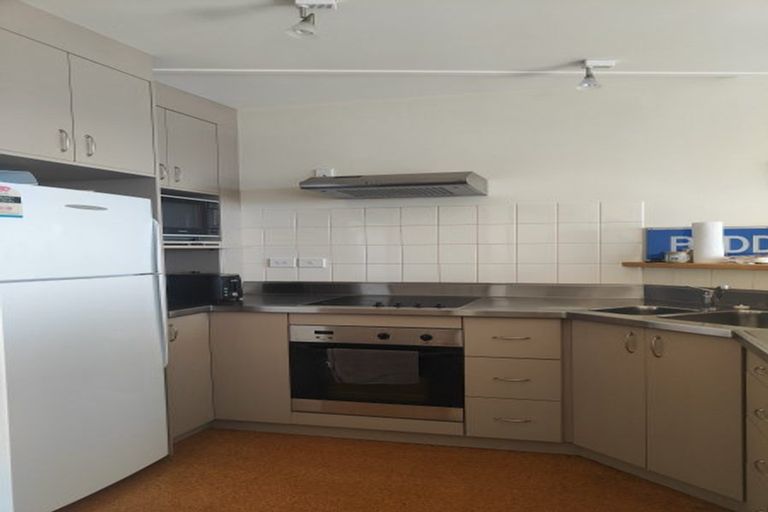 Photo of property in 74 Nairn Street, Mount Cook, Wellington, 6011