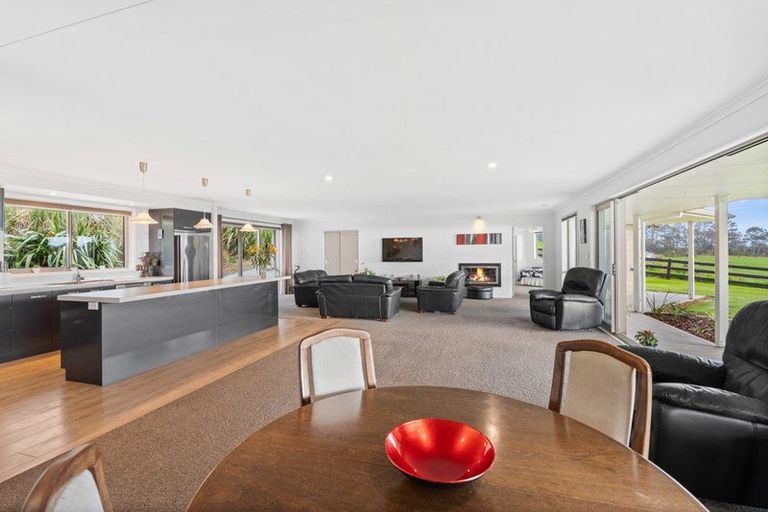 Photo of property in 1518 Old North Road, Helensville, 0875