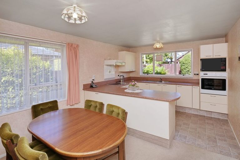 Photo of property in 6 Fenmere Place, Burwood, Christchurch, 8083