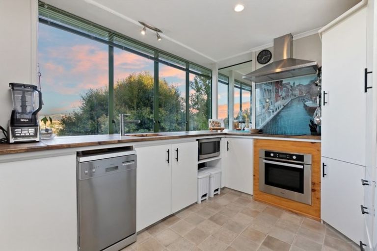Photo of property in 22 Philomel Crest, Welcome Bay, Tauranga, 3112