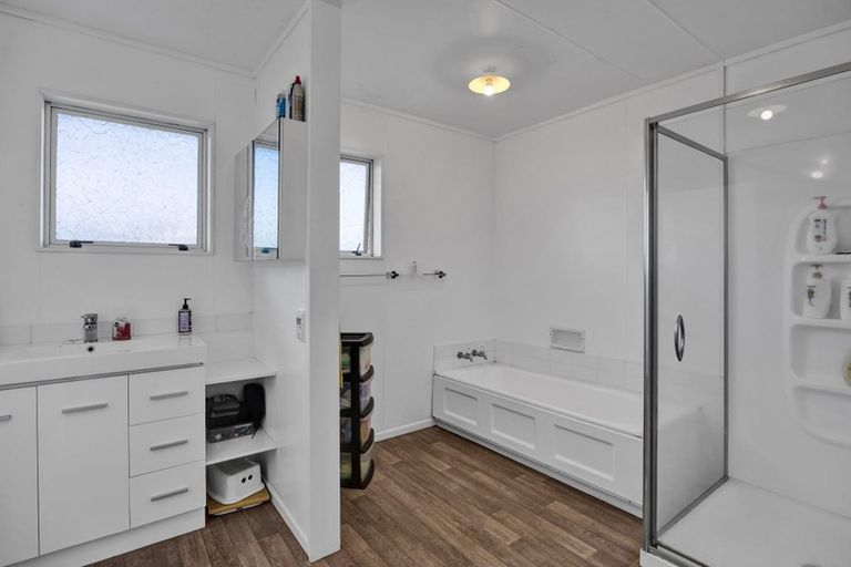 Photo of property in 24 High Street South, Eltham, 4322