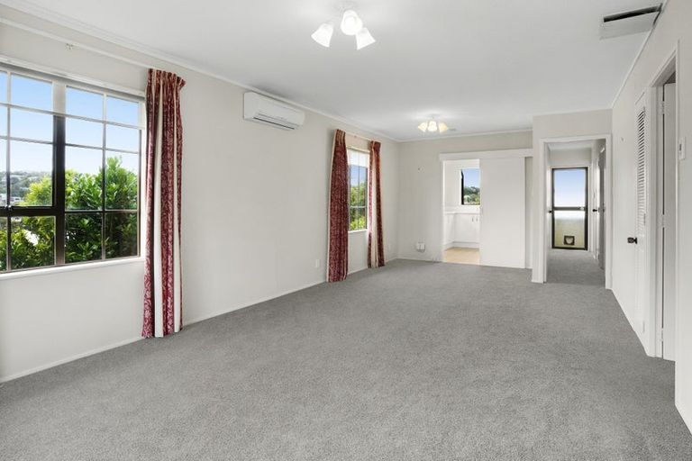 Photo of property in 1/37 Bracken Road, Paparangi, Wellington, 6037