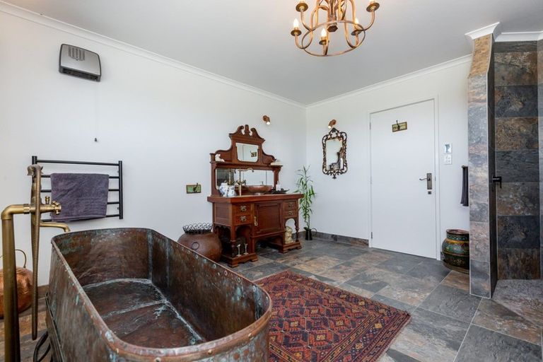 Photo of property in 1290 Taihape Road, Sherenden, Hastings, 4179