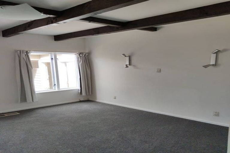 Photo of property in 39b Parkvale Road, Karori, Wellington, 6012