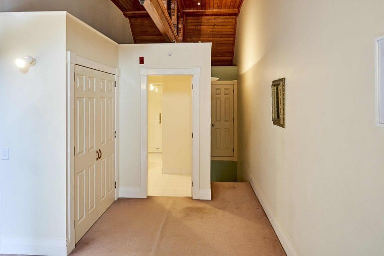 Photo of property in Whitmore Apartments, 1c/7 Stout Street, Wellington Central, Wellington, 6011