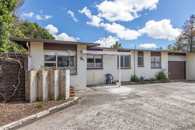 Photo of property in 6 Rewa Street, Inglewood, 4330