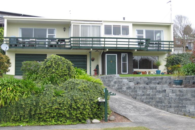 Photo of property in 13 Bromley Place, Westown, New Plymouth, 4310