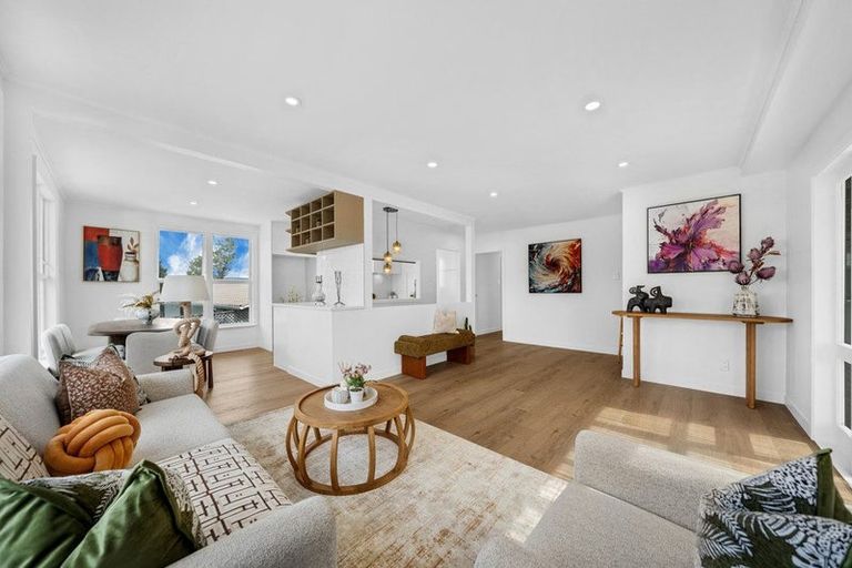 Photo of property in 1/20 Sarajevo Place, Massey, Auckland, 0614