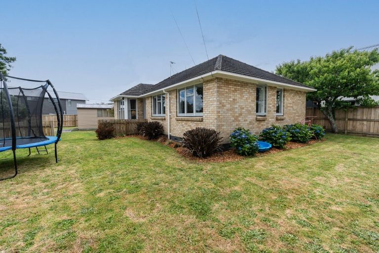 Photo of property in 45 Yeats Crescent, Fairfield, Hamilton, 3214