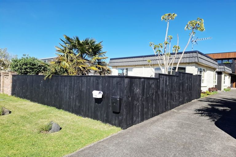 Photo of property in 1/45 Castor Bay Road, Castor Bay, Auckland, 0620