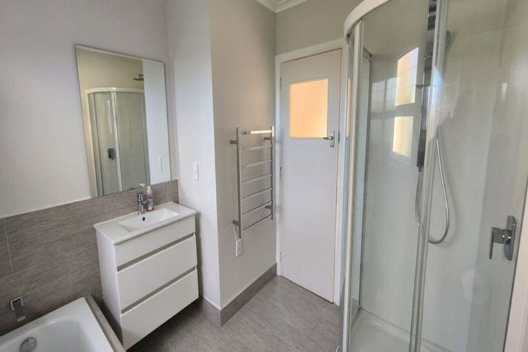 Photo of property in 19 Richmond Avenue, Takaro, Palmerston North, 4410