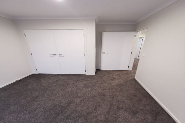 Photo of property in 46 Walter Merton Road, Hobsonville, Auckland, 0616