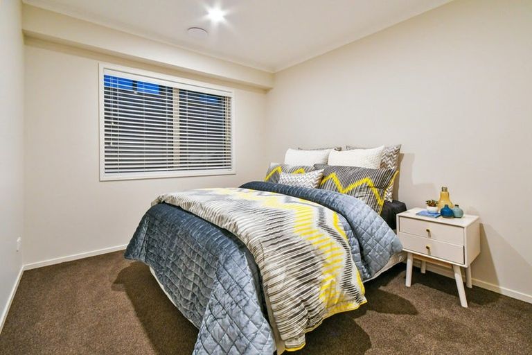 Photo of property in 16 Helenvale Crescent, Pokeno, 2402