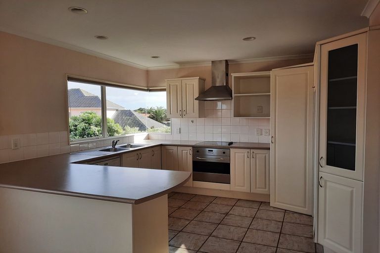 Photo of property in 3 San Luis Place, Golflands, Auckland, 2013