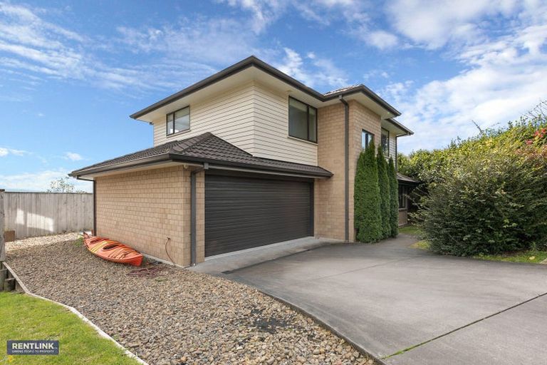 Photo of property in 16 Hillford Place, Welcome Bay, Tauranga, 3175