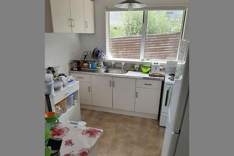 Photo of property in 42 Mildmay Road, Henderson, Auckland, 0610