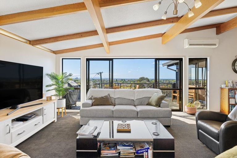 Photo of property in 4 View Terrace, Huntsbury, Christchurch, 8022