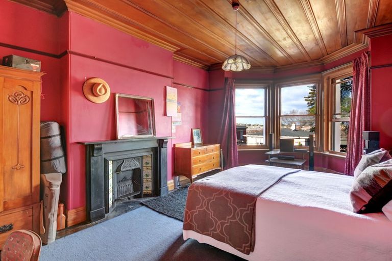 Photo of property in 54 Manor Place, Dunedin Central, Dunedin, 9016