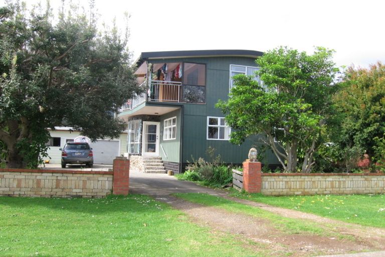 Photo of property in 24 Seaview Avenue, Te Puru, Thames, 3575