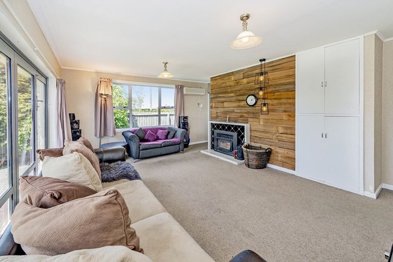 Photo of property in 43 Leeston Lake Road, Leeston, 7632