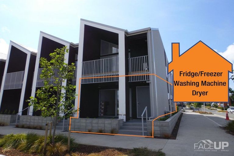 Photo of property in 1/2 Warrant Officer Lane, Hobsonville, Auckland, 0616