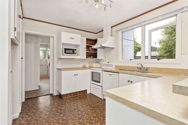 Photo of property in 30 Yardley Street, Avonhead, Christchurch, 8042