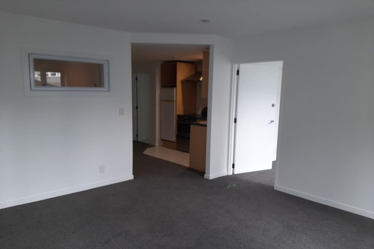 Photo of property in Terrace Heights Apartments, 5e/163 The Terrace, Wellington Central, Wellington, 6011