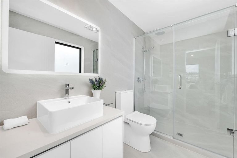 Photo of property in 96 Ksenia Drive, Flat Bush, Auckland, 2019