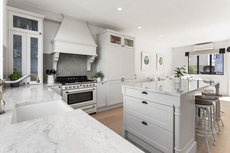 Photo of property in 2/4 Fitzroy Street, Ponsonby, Auckland, 1021