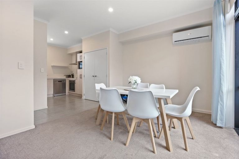 Photo of property in 13 Fermi Lane, Papakura, 2110