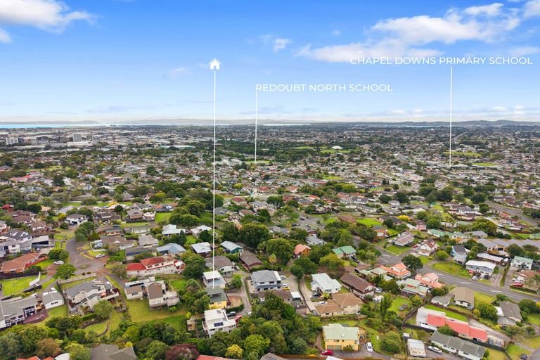 Photo of property in 2/10 Lyell Court, Clover Park, Auckland, 2019