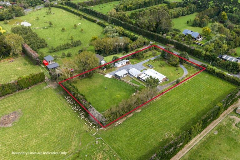 Photo of property in 28 Arcus Road, Te Horo, Otaki, 5582