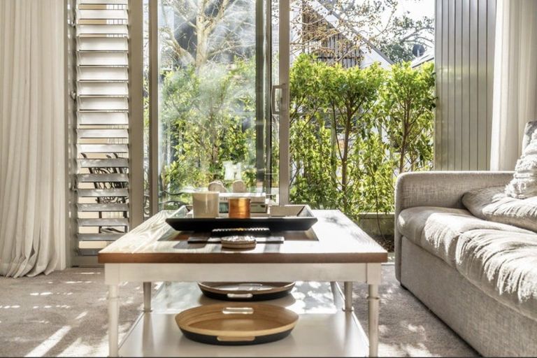 Photo of property in 11/2 Warrant Officer Lane, Hobsonville, Auckland, 0616