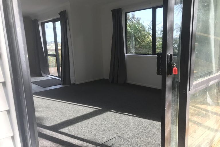 Photo of property in 38 Tree View Avenue, Glenfield, Auckland, 0629