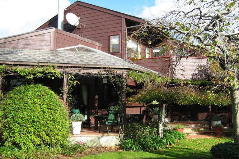 Photo of property in 426a Karori Road, Karori, Wellington, 6012