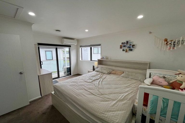 Photo of property in 1d Ohira Place, Henderson, Auckland, 0612