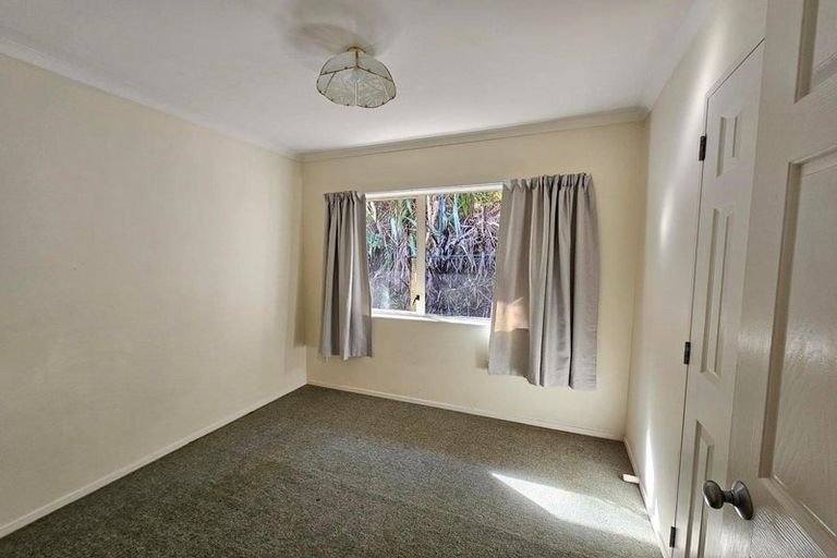 Photo of property in 261 Maungaraki Road, Maungaraki, Lower Hutt, 5010