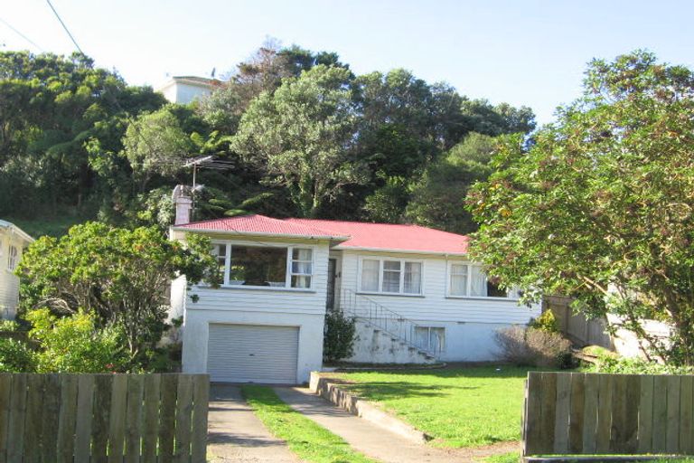 Photo of property in 22 Mahoe Street, Tawa, Wellington, 5028