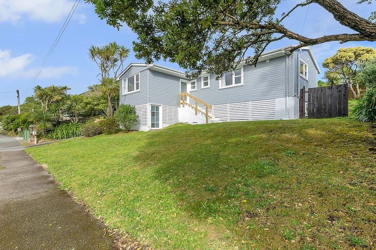 Photo of property in 3 Tuki Street, Titahi Bay, Porirua, 5022